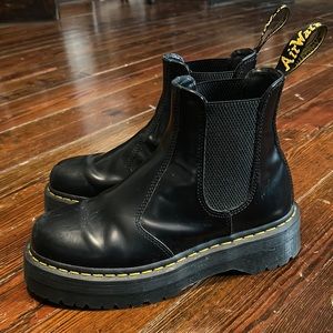 Dr. Martens 2976 Leather Platform Chelsea Boots. Size 9 Women; 8 Men.